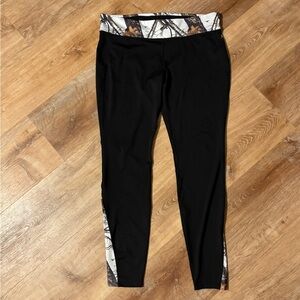 Camouflage leggings by Energy Zone, and Mossy Oak size XL